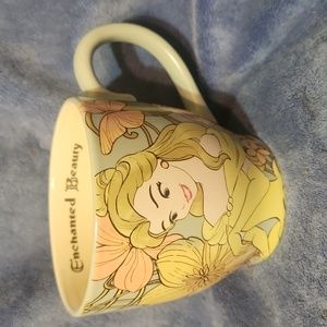 Disney BELLE ' Enchanted Beauty' Mug EUC!
